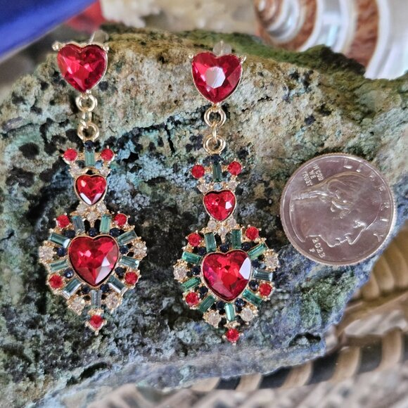 🎀💚❤️Red & Green HEART❤️💚 🎀 Push-Back Post Dangle Earrings - NWOT - Picture 8 of 9
